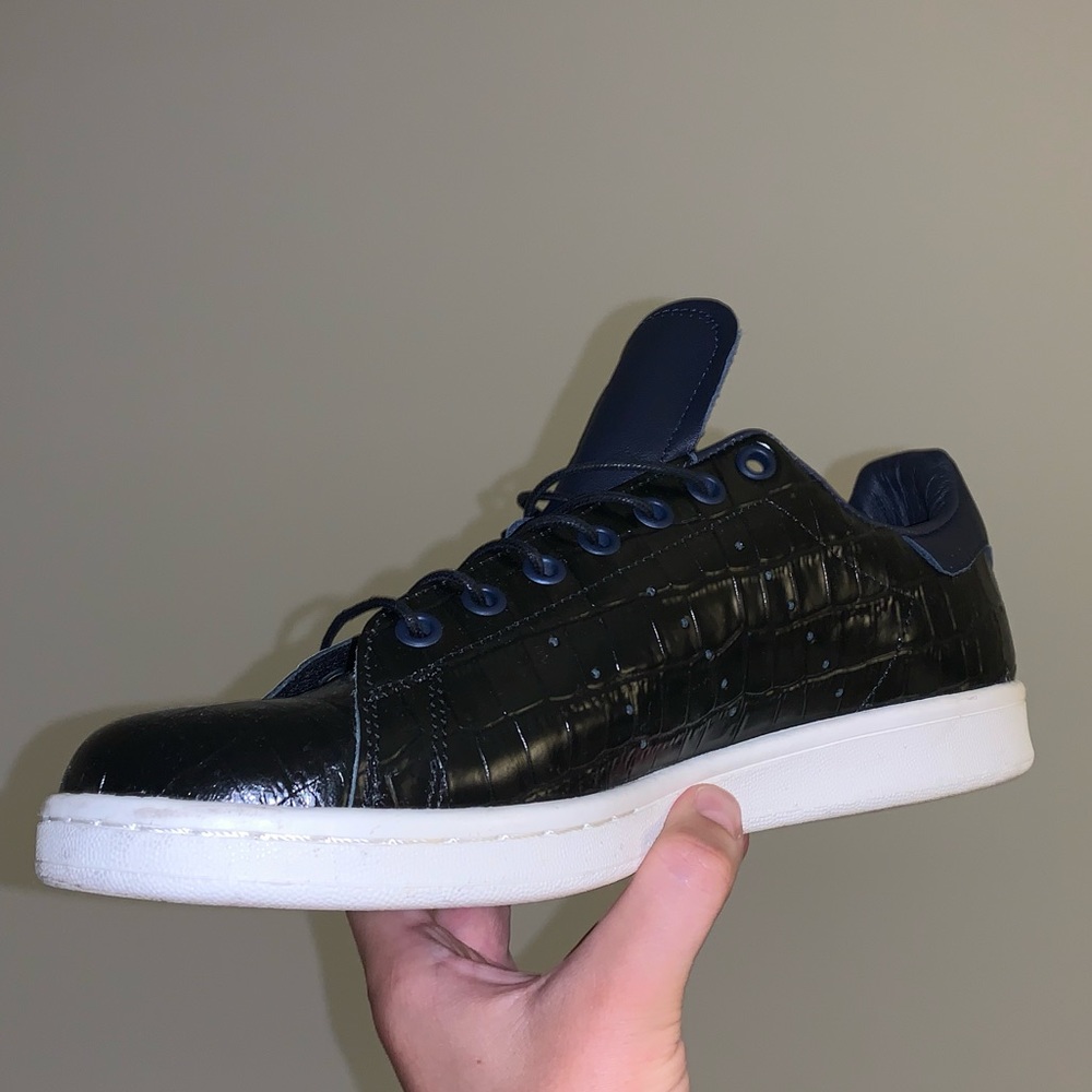 Adidas Sneakers